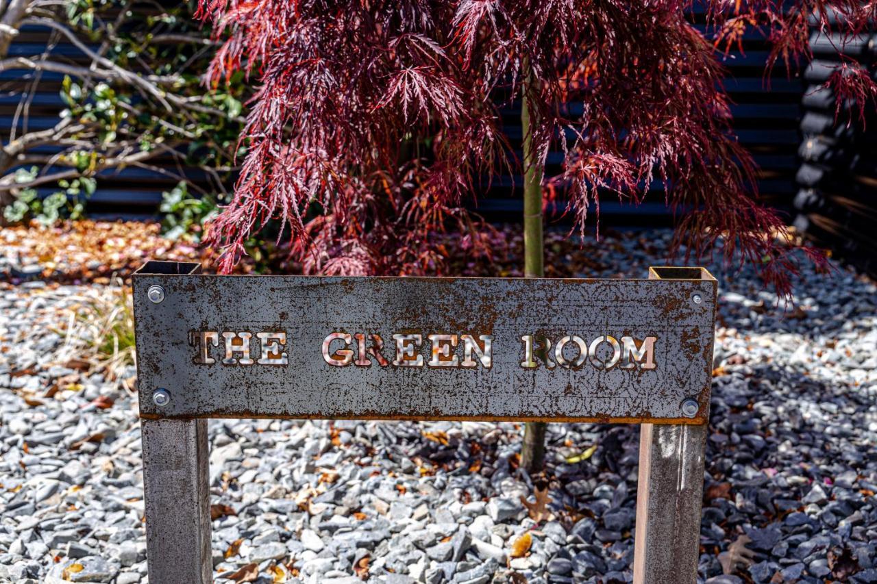 Magic On Maryburn - The Green Room Twizel Exterior photo